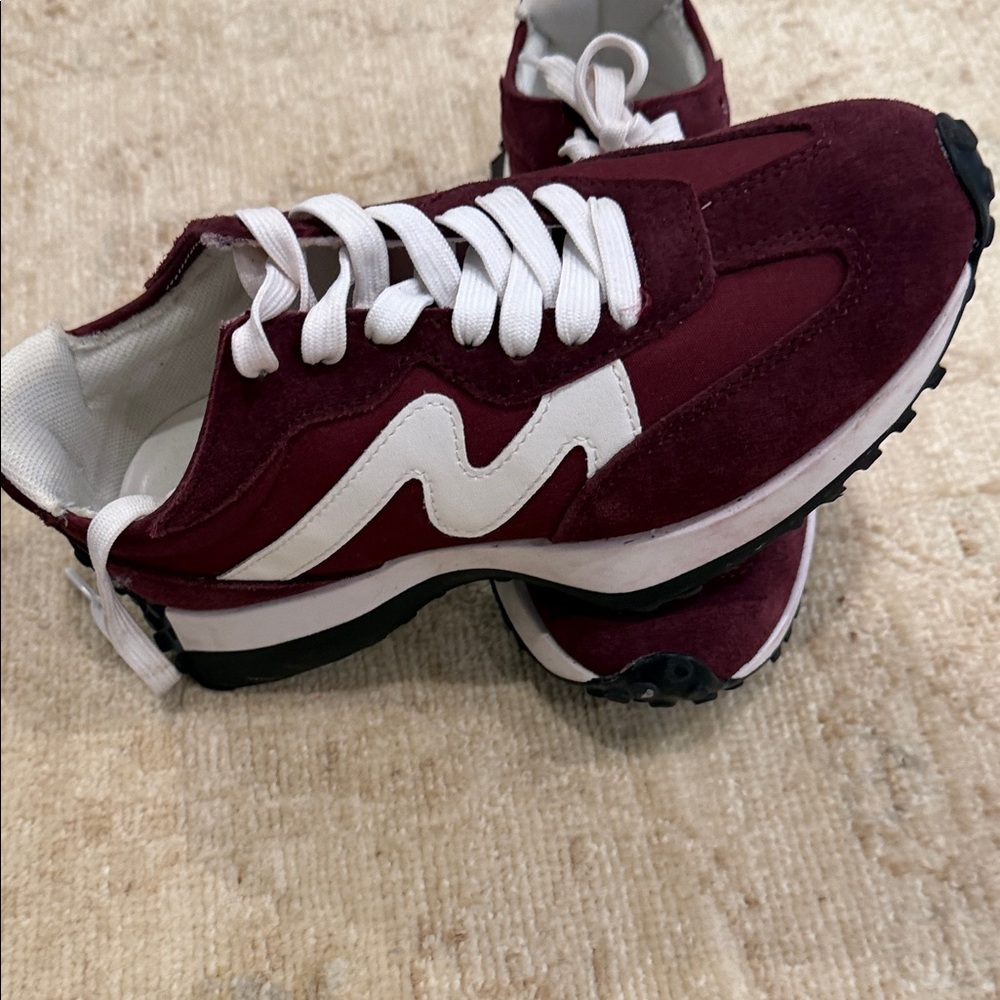 Steve Madden Burgundy and White Women's Sneakers